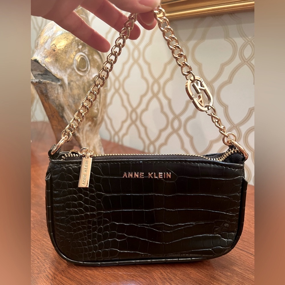 Anne Klein Black Croc-Embossed Wristlet Gold Chain